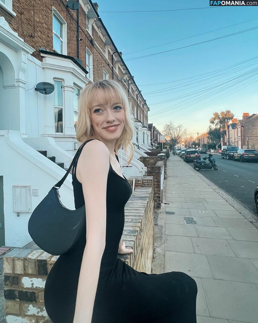 Amybeth McNulty Nude OnlyFans  Leaked Photo #11