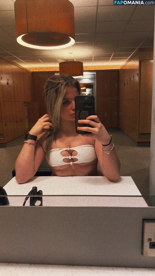 amyyxmcl Nude OnlyFans  Leaked Photo #1