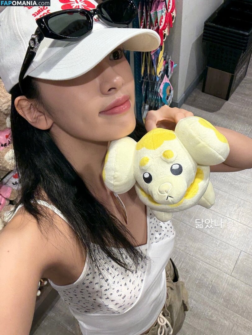 An IVE / An Yujin 안유진 | / _yujin_an Nude OnlyFans  Leaked Photo #27