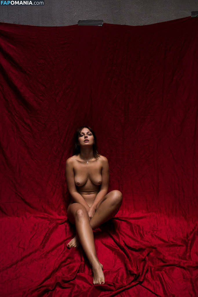 Anastasia Arteyeva / Anastasia Kole / Asya / anastasiaarteyeva Nude OnlyFans  Leaked Photo #10