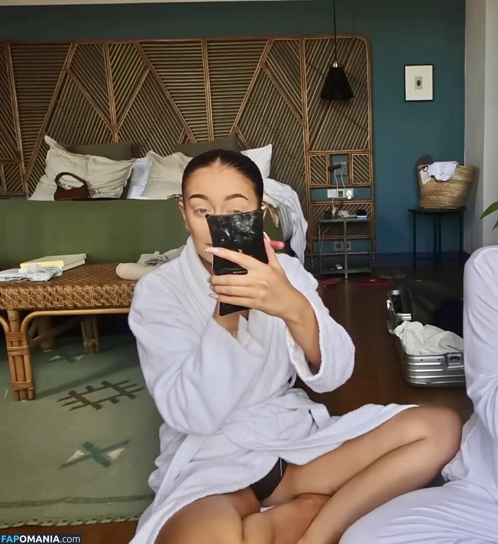 Anastasia Kingsnorth / anastasiakingsnorth Nude OnlyFans  Leaked Photo #6