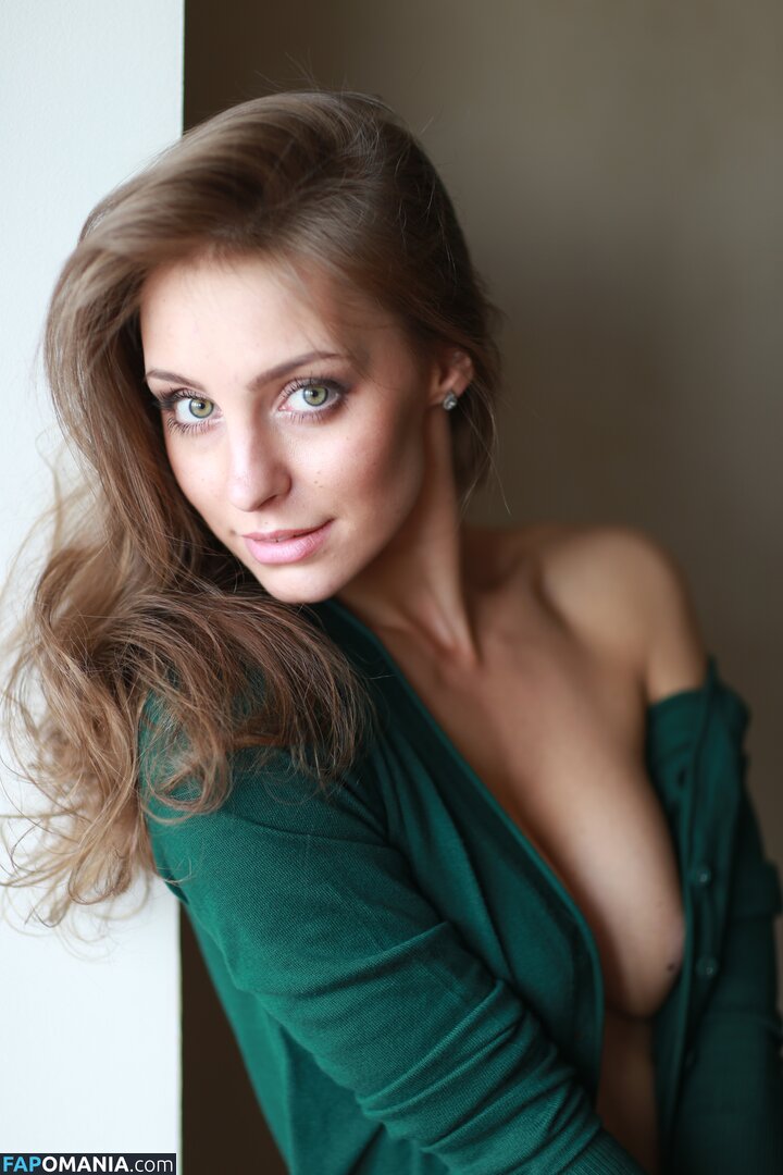 Anastasiya Peredistova Nude OnlyFans  Leaked Photo #4
