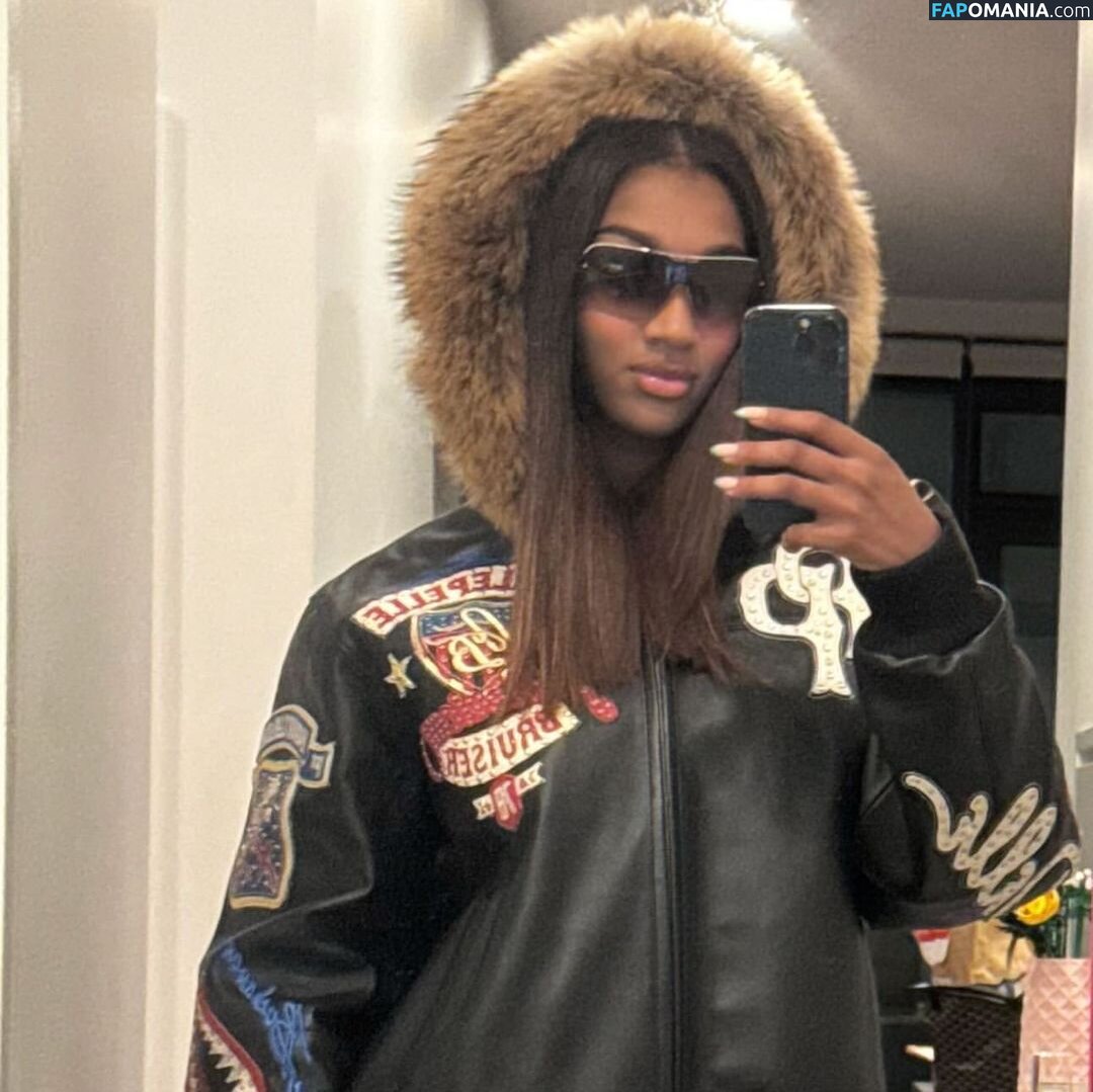 Angel Reese / Reese10Angel / angelreese10 / angelreesecenter Nude OnlyFans  Leaked Photo #6