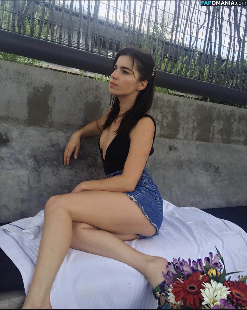Angela Trimbur / angelatrimbur / angelatrimburdance Nude OnlyFans  Leaked Photo #6