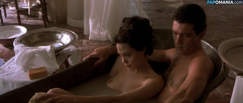 Angelina Jolie / angelinajolie Nude OnlyFans  Leaked Photo #55