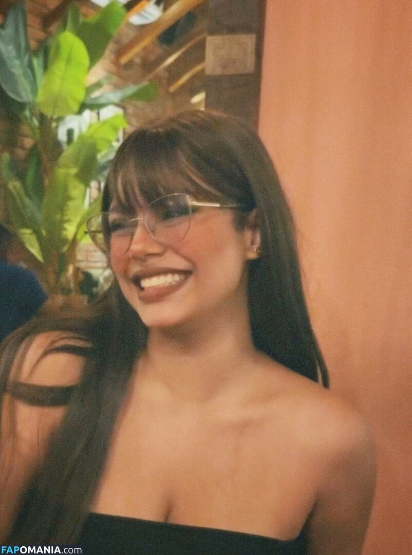 Angiela Zapata Leal / talktomellea Nude OnlyFans  Leaked Photo #7