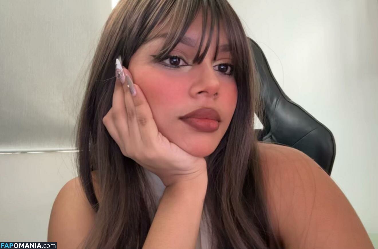 Angiela Zapata Leal / talktomellea Nude OnlyFans  Leaked Photo #9