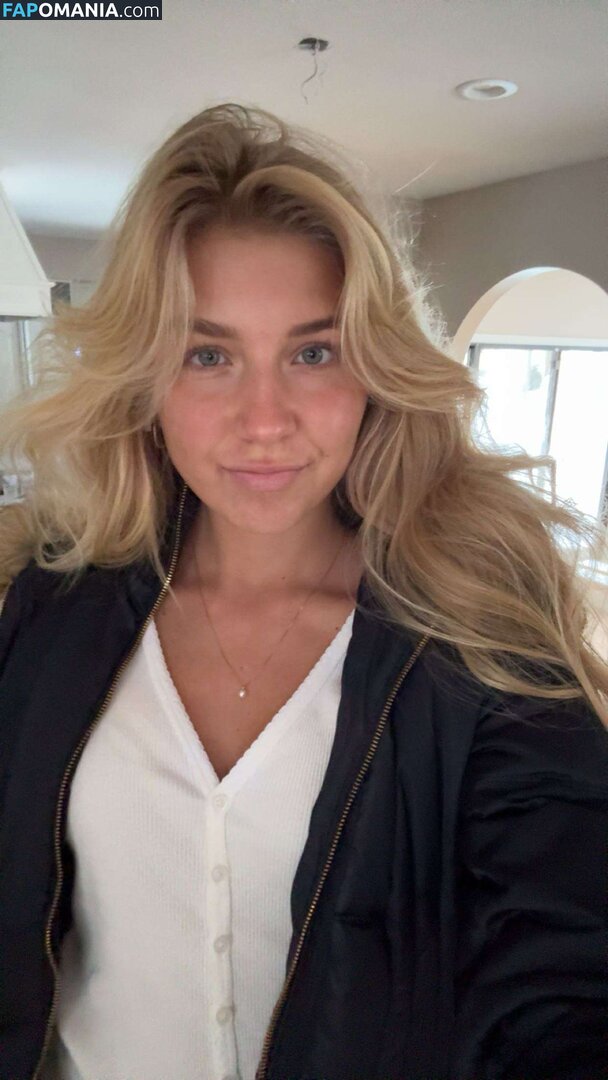 Aniela Leon / anielaleon Nude OnlyFans  Leaked Photo #4