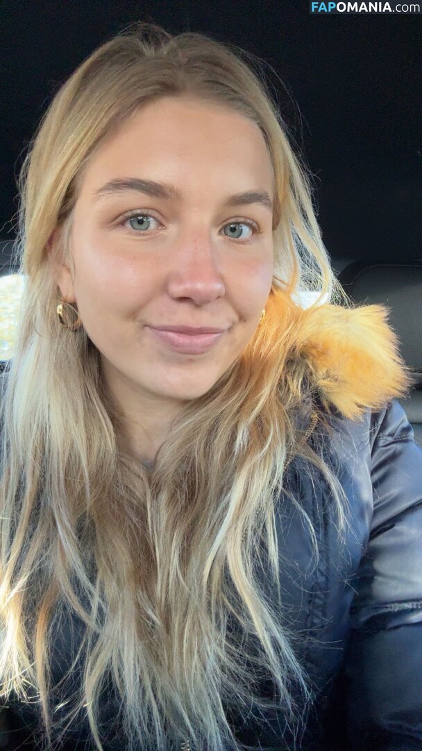 Aniela Leon / anielaleon Nude OnlyFans  Leaked Photo #11