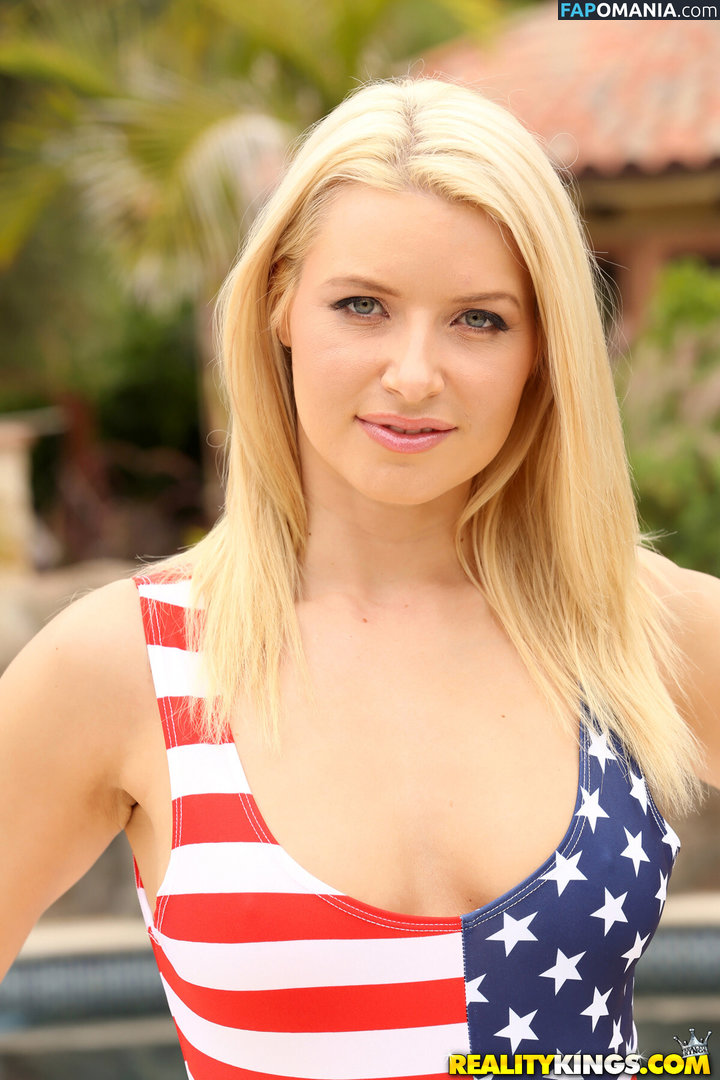 Anikka Albrite / alotofbritebooty / anikkaalbrite Nude OnlyFans  Leaked Photo #4
