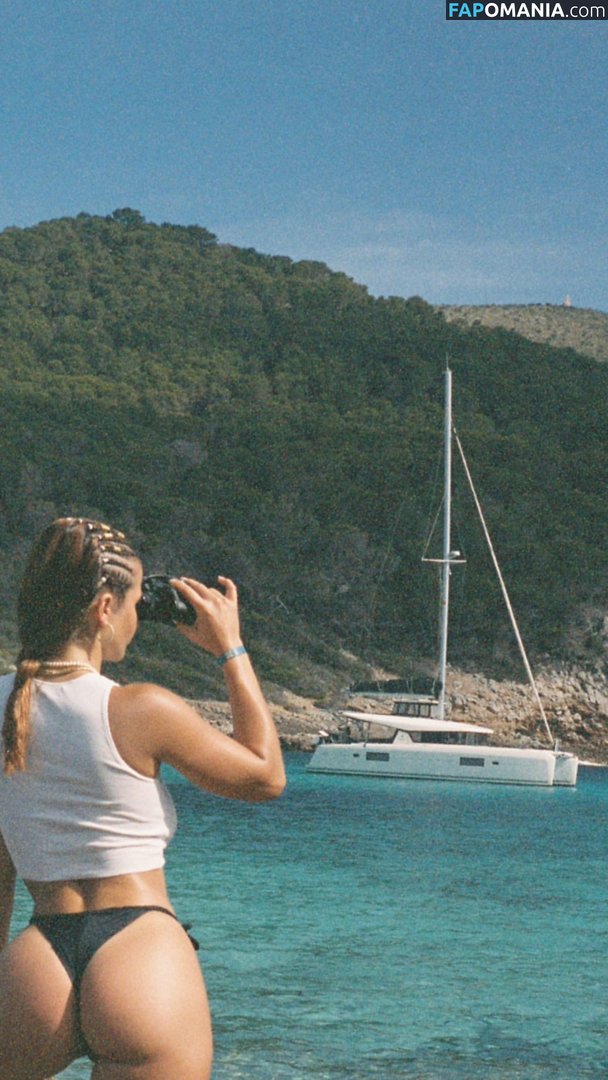 Anna Arévalo / anna.are_ Nude OnlyFans  Leaked Photo #9