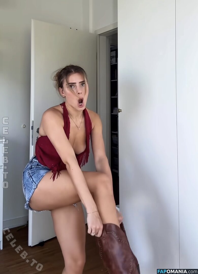 Anna von Klinski / annavonklinski Nude OnlyFans  Leaked Photo #1