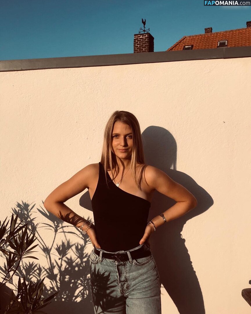 Annkatrin Waerder (ankiwadr) Nude OnlyFans  Leaked Photo #5