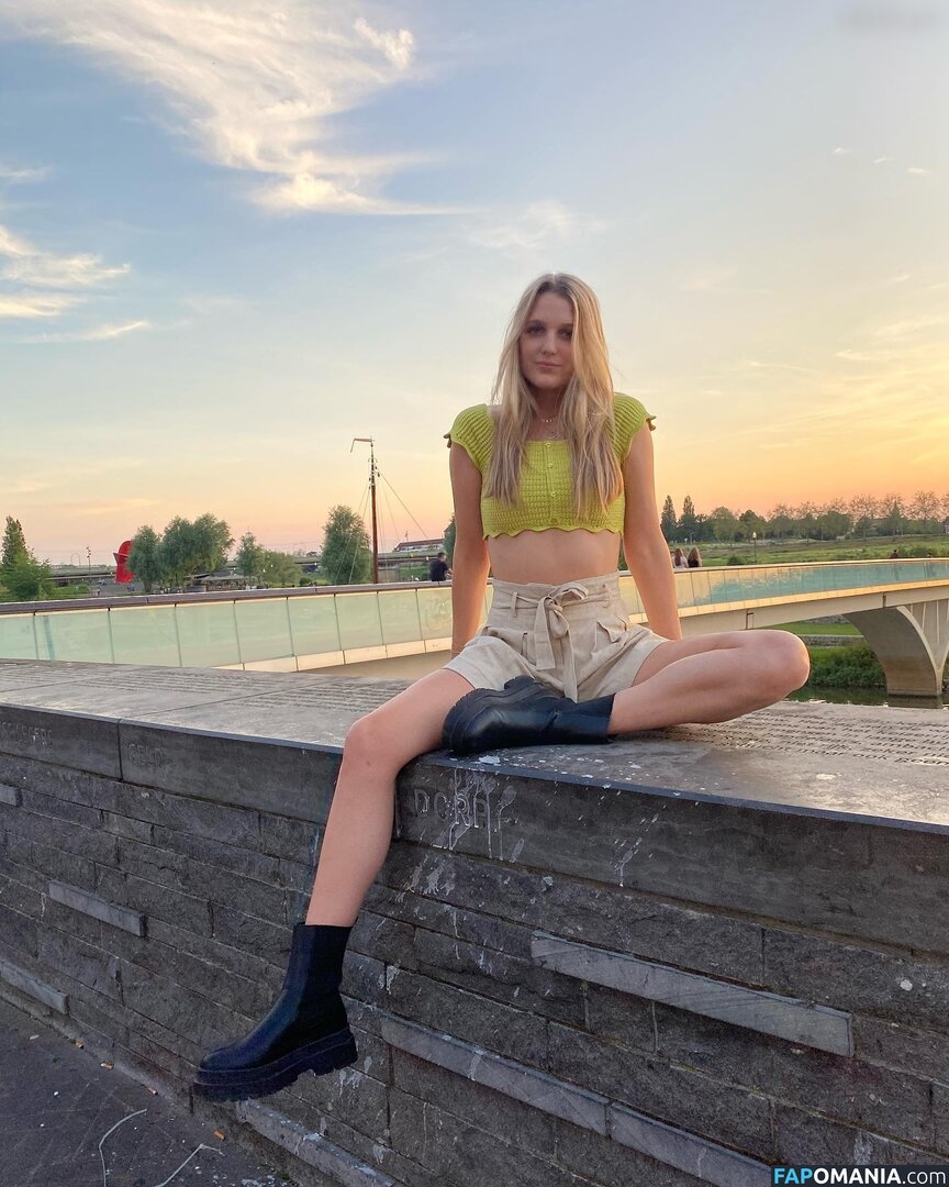 Annkatrin Waerder (ankiwadr) Nude OnlyFans  Leaked Photo #7