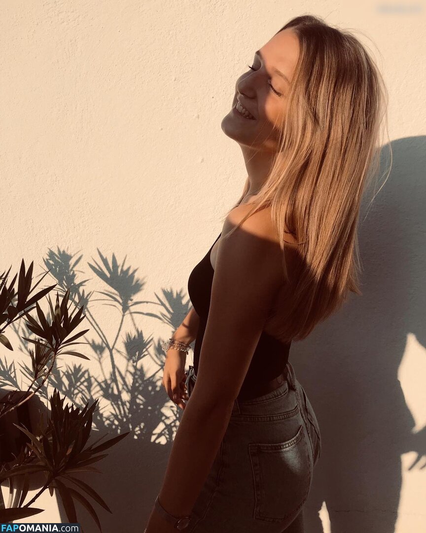 Annkatrin Waerder (ankiwadr) Nude OnlyFans  Leaked Photo #11