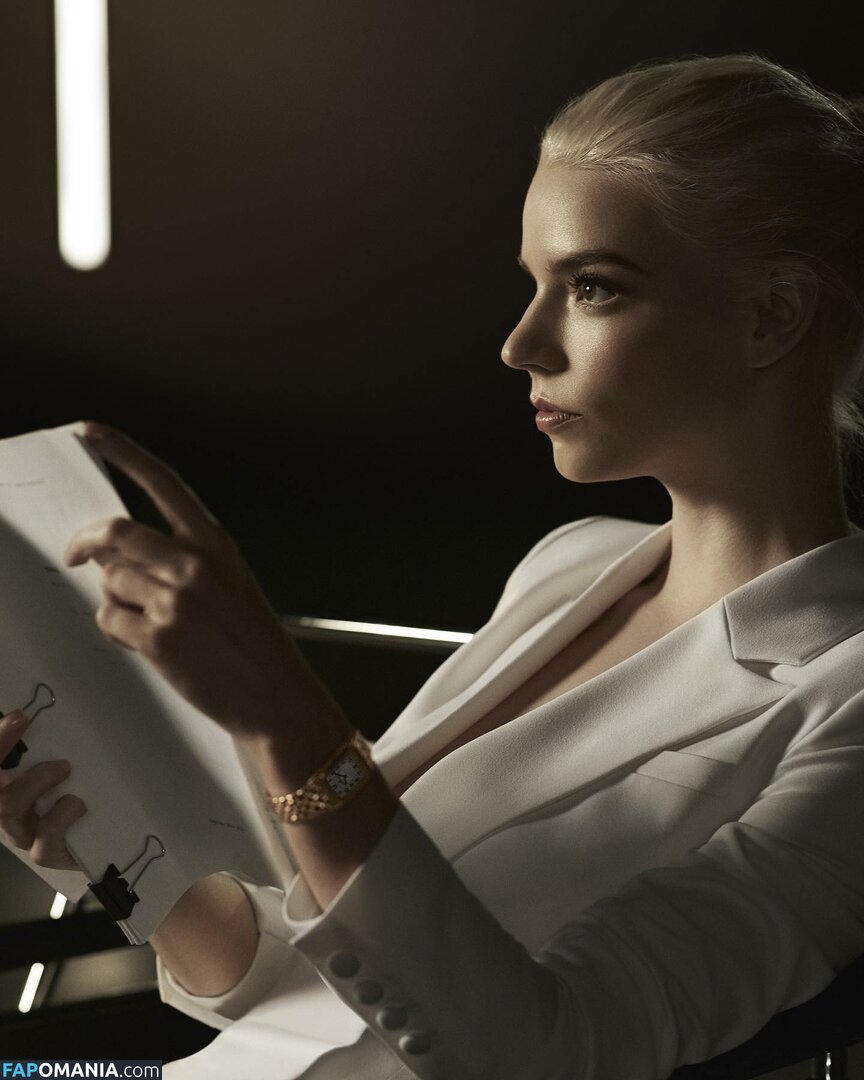 Anya Taylor-Joy / anyataylorjoy / taylorjoyvip Nude OnlyFans  Leaked Photo #15