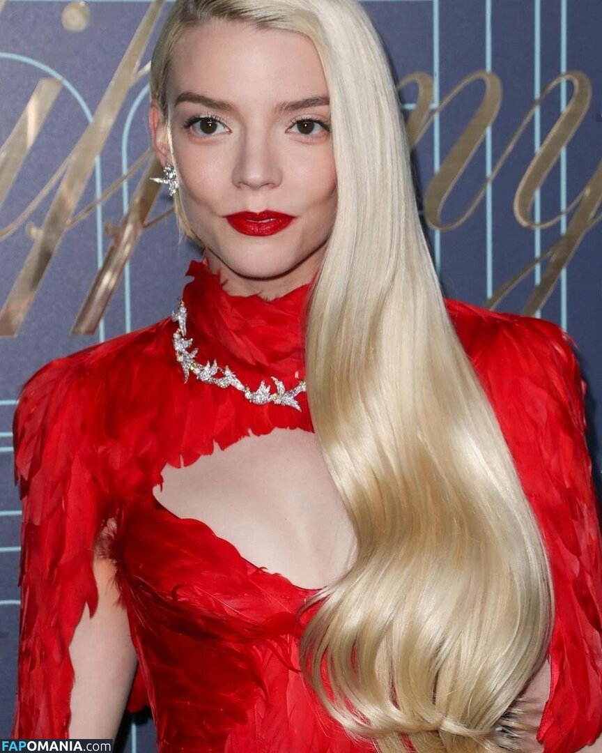 Anya Taylor-Joy / anyataylorjoy / taylorjoyvip Nude OnlyFans  Leaked Photo #134
