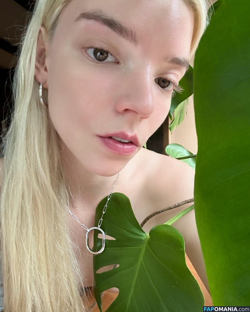 Anya Taylor-Joy / anyataylorjoy / taylorjoyvip Nude OnlyFans  Leaked Photo #224