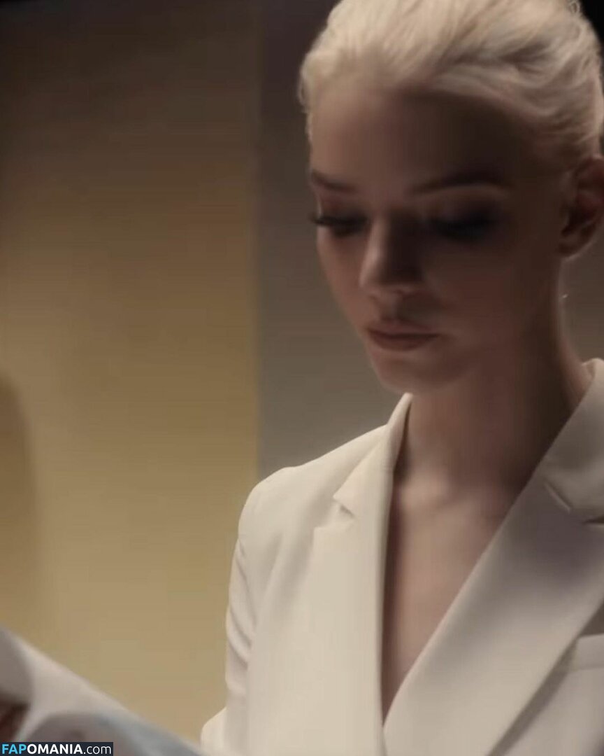 Anya Taylor-Joy / anyataylorjoy / taylorjoyvip Nude OnlyFans  Leaked Photo #414