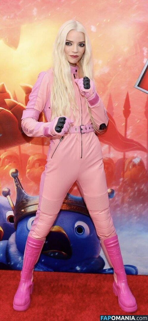 Anya Taylor-Joy / anyataylorjoy / taylorjoyvip Nude OnlyFans  Leaked Photo #1525