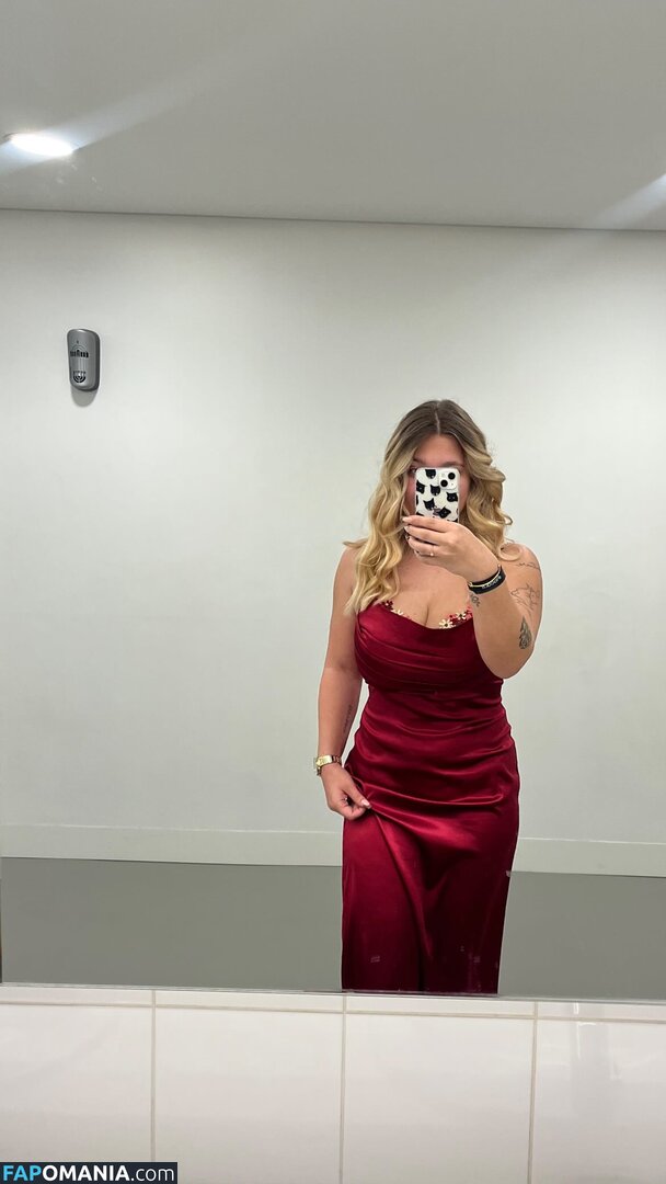 Apoline Perret / apolineprrt / shaniaperrett Nude OnlyFans  Leaked Photo #4