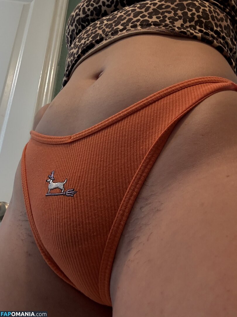 AraTheHotwife Nude OnlyFans  Leaked Photo #5