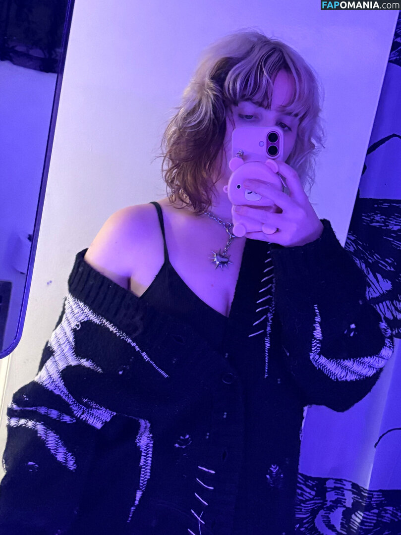 Aretteepls - Nym / aretteepls Nude OnlyFans  Leaked Photo #1