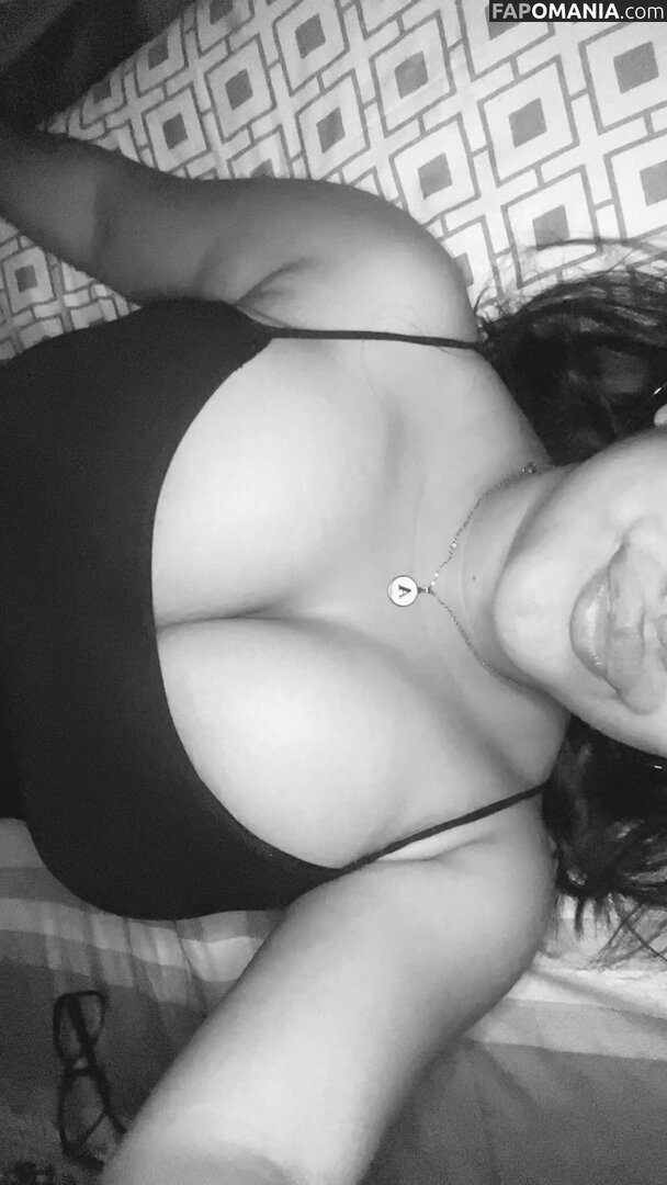 Ari Mar - Mexican teen with huge tits / simplyariana Nude OnlyFans  Leaked Photo #5