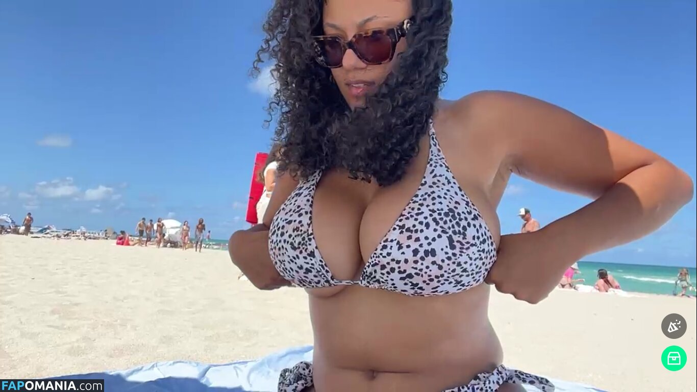 _ari.v / myalteregovira / viramyalterego Nude OnlyFans  Leaked Photo #4