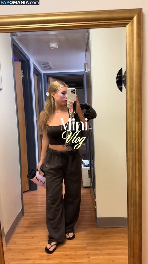 Ariana White / arianaawhite Nude OnlyFans  Leaked Photo #9