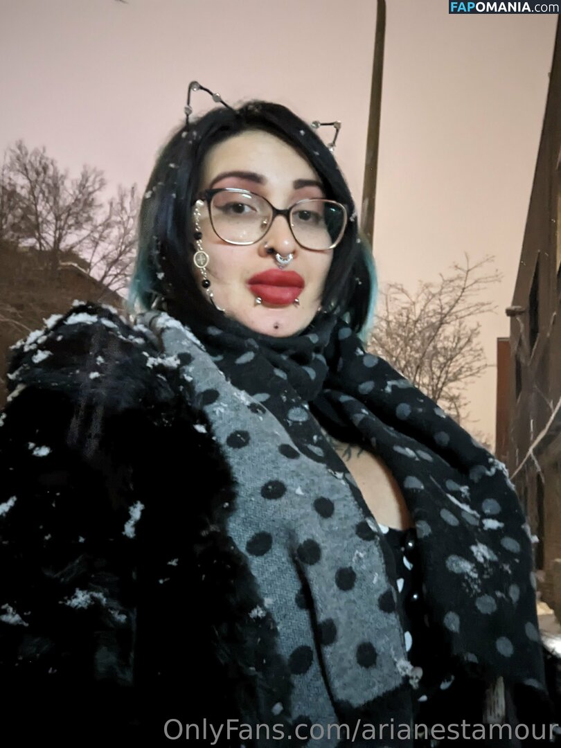 Ariane Saint Amour / ariane_st.amour / arianestamour Nude OnlyFans  Leaked Photo #2