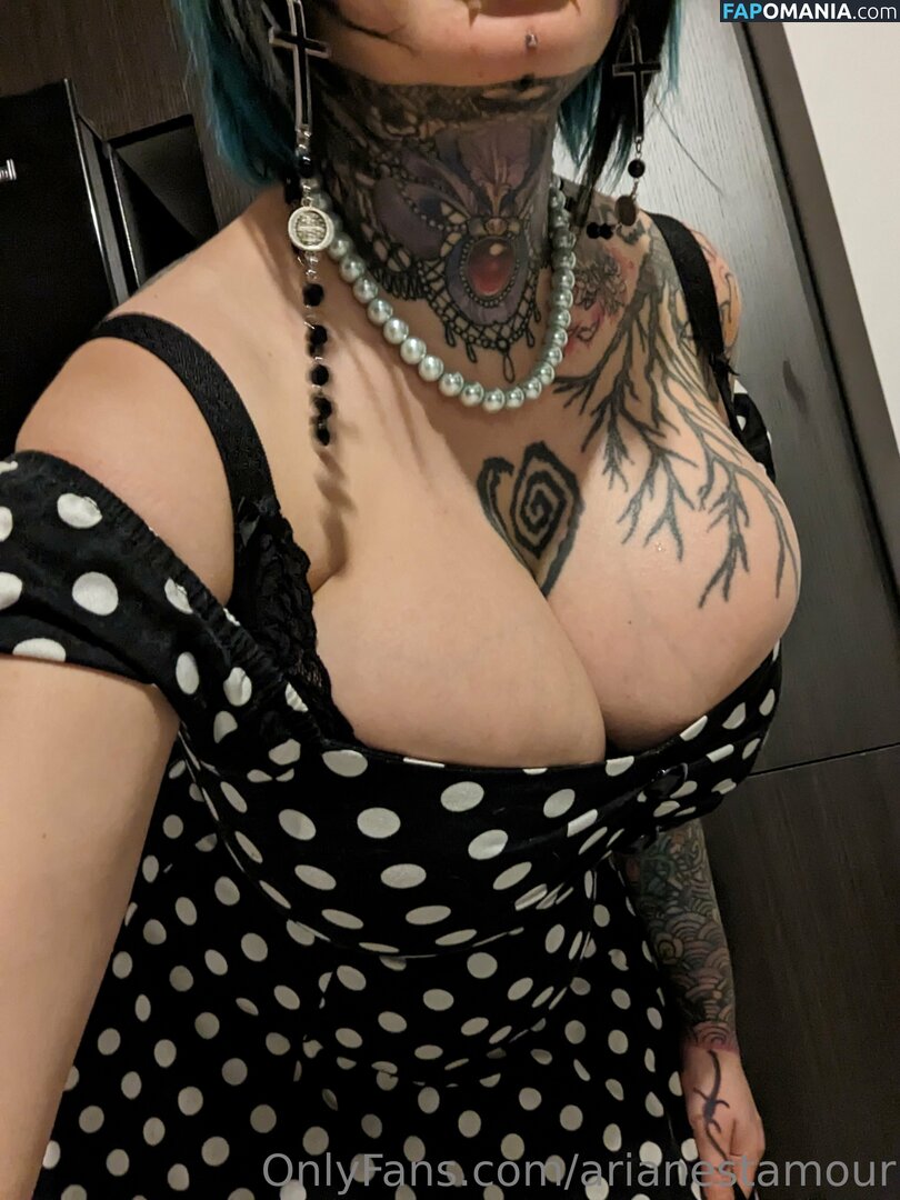 Ariane Saint Amour / ariane_st.amour / arianestamour Nude OnlyFans  Leaked Photo #4
