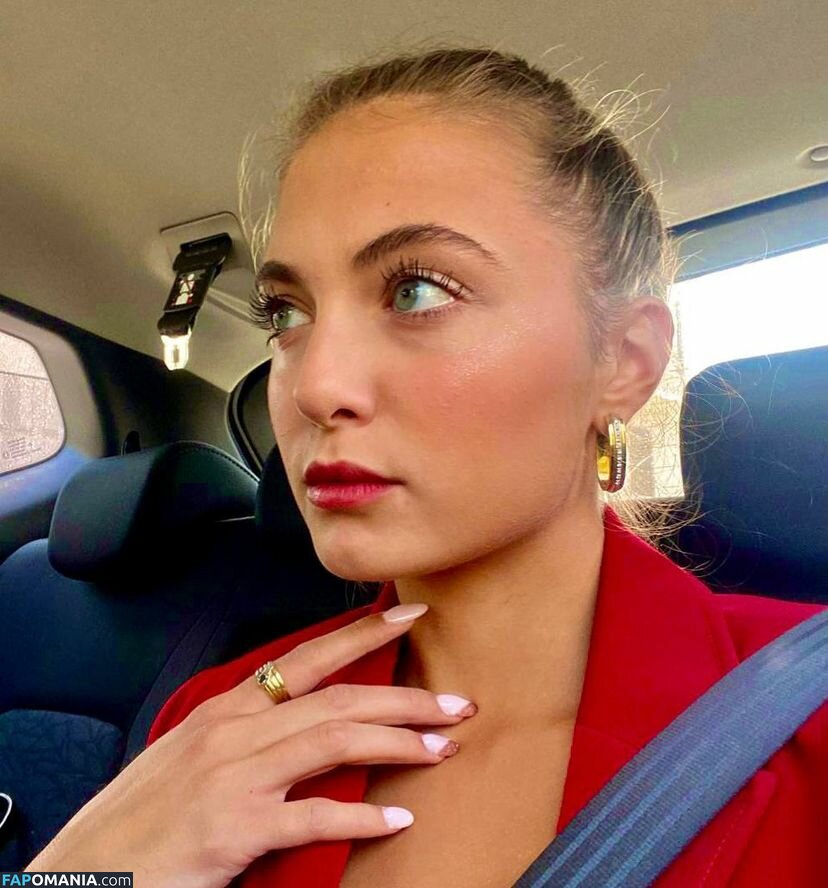 Arianna / ariorazi / bettercallwolfy / https: Nude OnlyFans  Leaked Photo #1