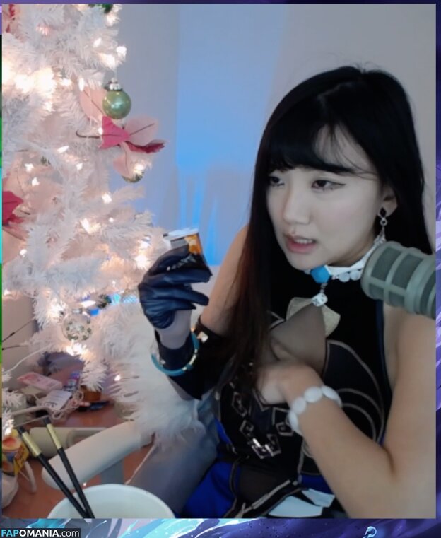 AriaSaki / annoyingaria Nude OnlyFans  Leaked Photo #781