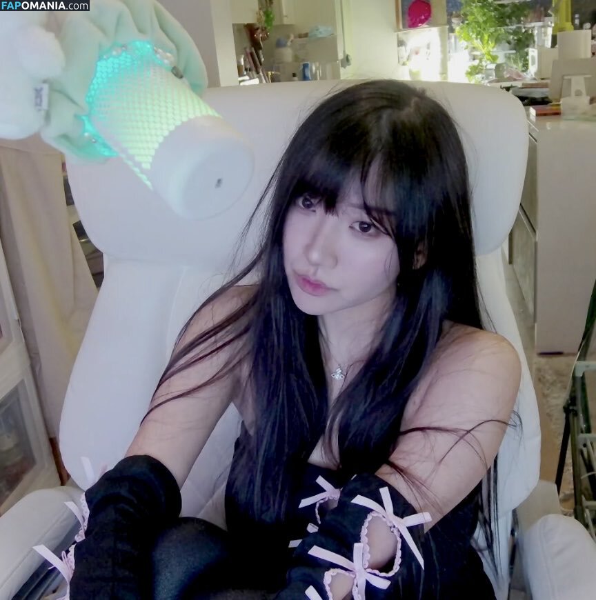 AriaSaki / annoyingaria Nude OnlyFans  Leaked Photo #954