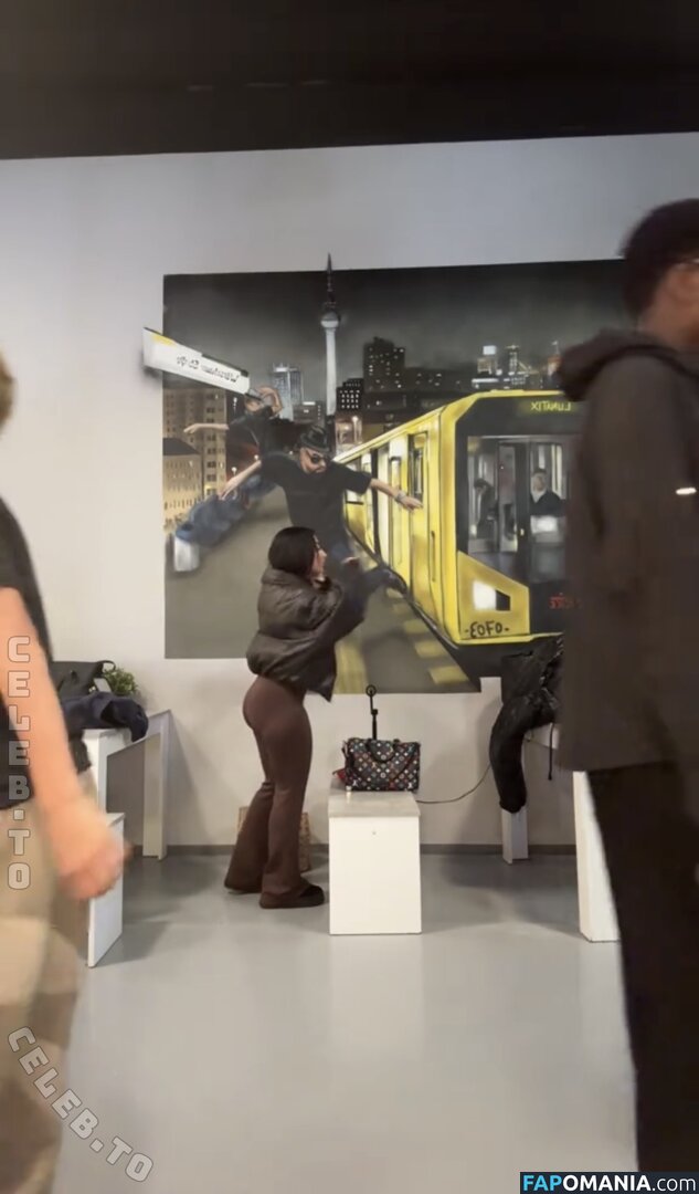 Asaliraniii Nude OnlyFans  Leaked Photo #26