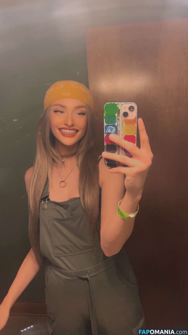 ashleyyy597 / ashleyyyreyyy Nude OnlyFans  Leaked Photo #1