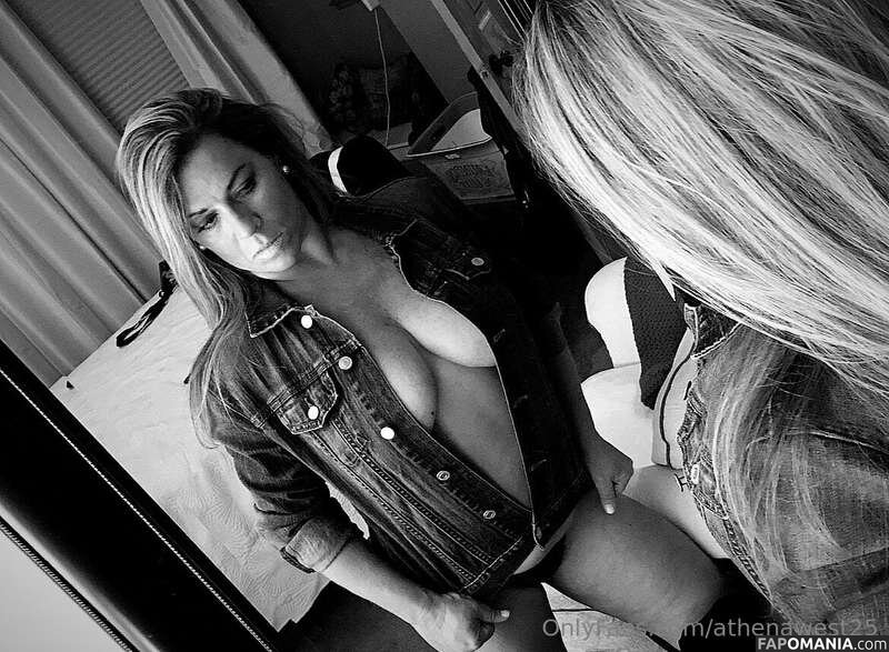 AthenaWest / athenawest25 / https: Nude OnlyFans  Leaked Photo #9