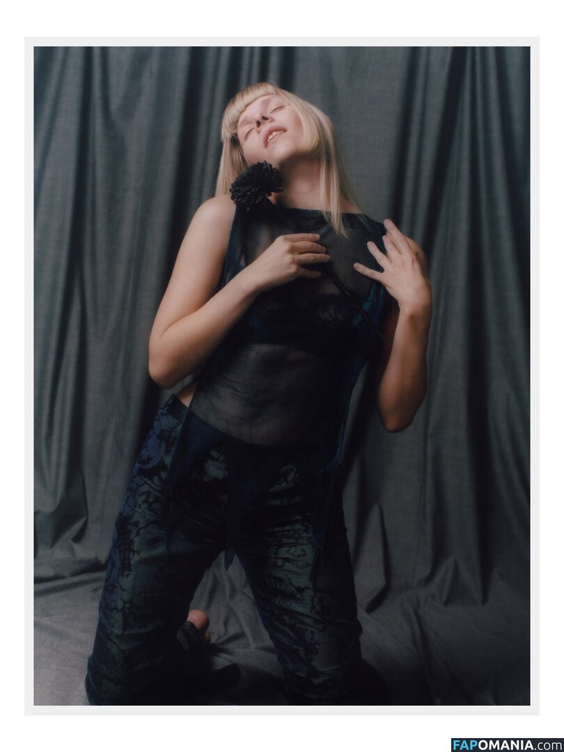Aurora Aksnes / auroramusic / singer Nude OnlyFans  Leaked Photo #260