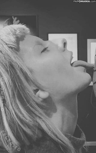 Aurora Aksnes / auroramusic / singer Nude OnlyFans  Leaked Photo #273