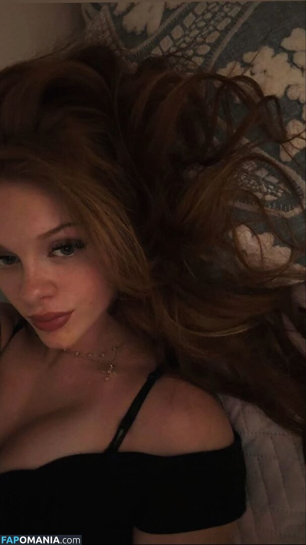 Aurorafoxxxx / scarlettaaurora / ursweetscar / yoursweetaurora Nude OnlyFans  Leaked Photo #7