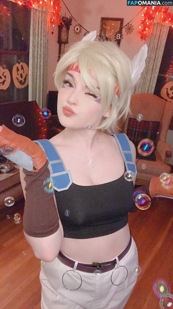 auroraiskira / kingauratv Nude OnlyFans  Leaked Photo #10