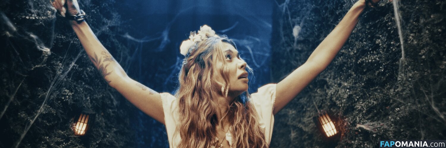 0nlysanz / Ava Amira / https: / itsavaamira Nude OnlyFans  Leaked Photo #11