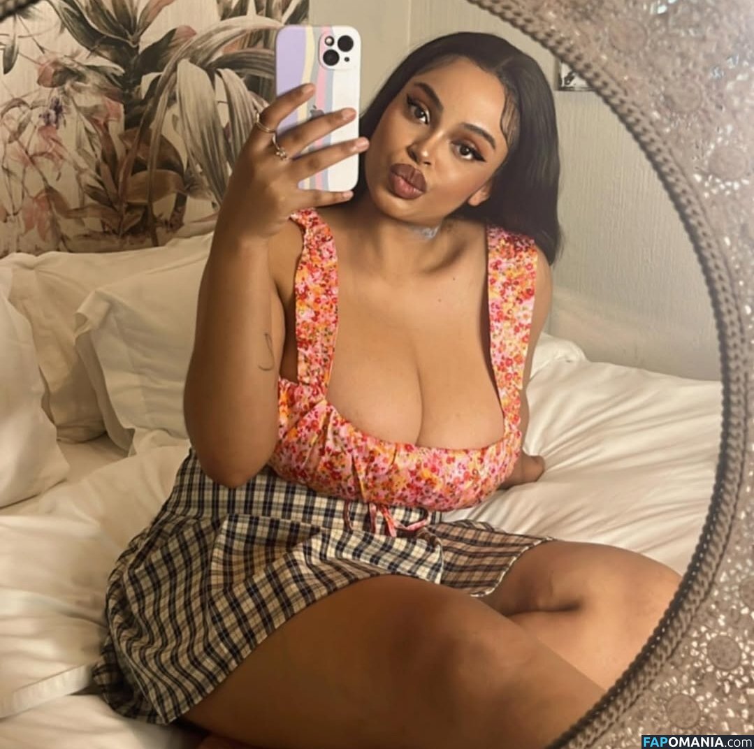 Ava Lynn Nude OnlyFans  Leaked Photo #2