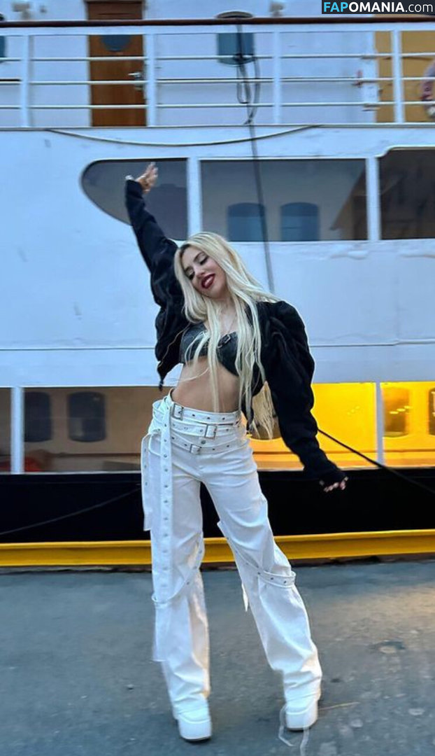 Ava Max / avamax / plharleyquinn Nude OnlyFans  Leaked Photo #93