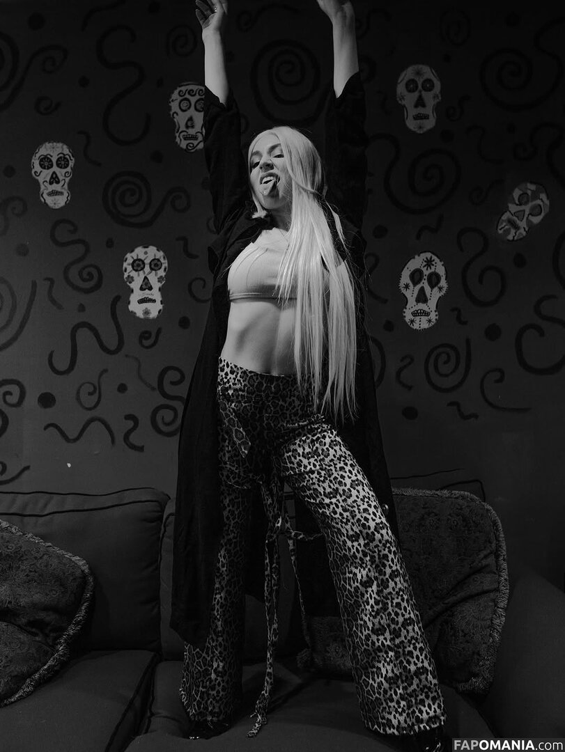 Ava Max / avamax / plharleyquinn Nude OnlyFans  Leaked Photo #898