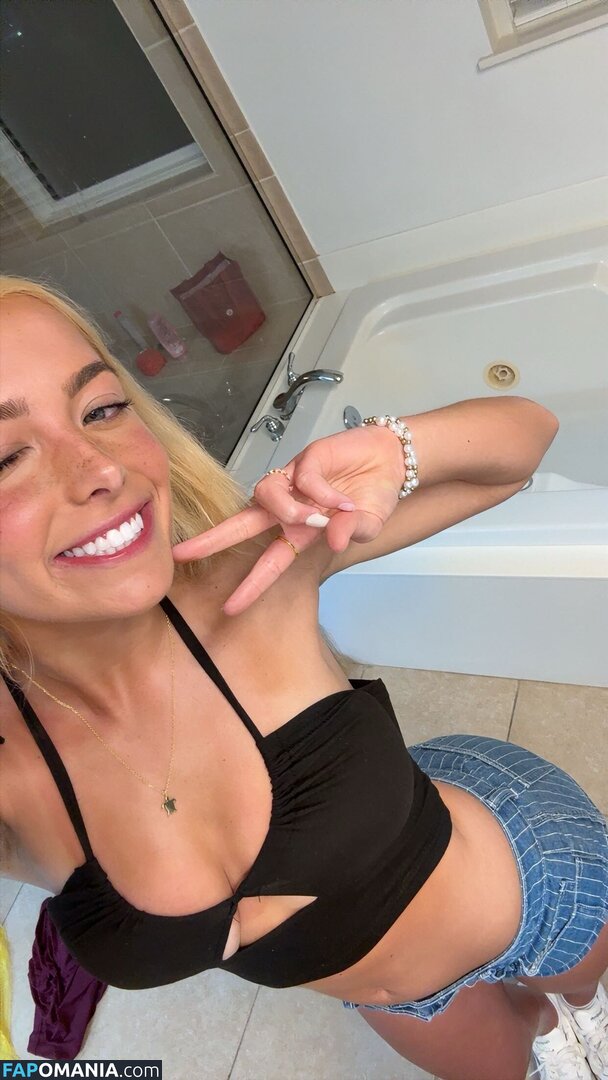 Ava Nucci / ava.nucci Nude OnlyFans  Leaked Photo #35