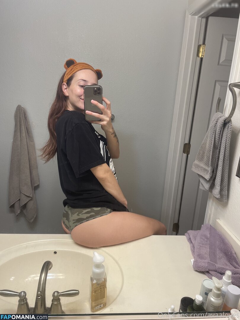 Avaaloves Nude OnlyFans  Leaked Photo #9