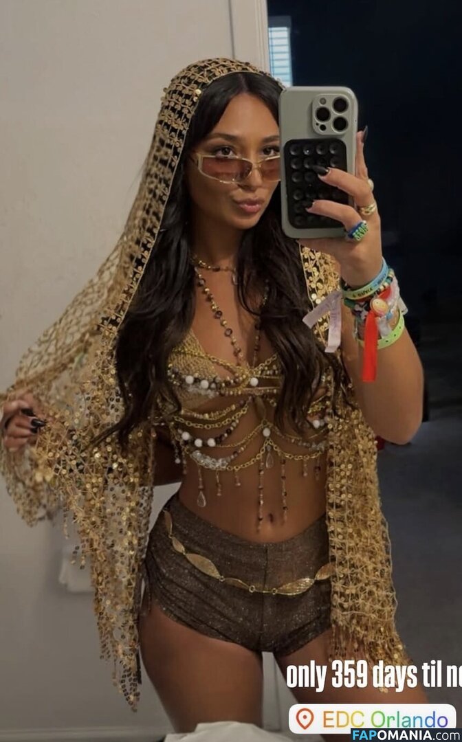 avaasanto / lifes.a.party.sorry.mom Nude OnlyFans  Leaked Photo #2