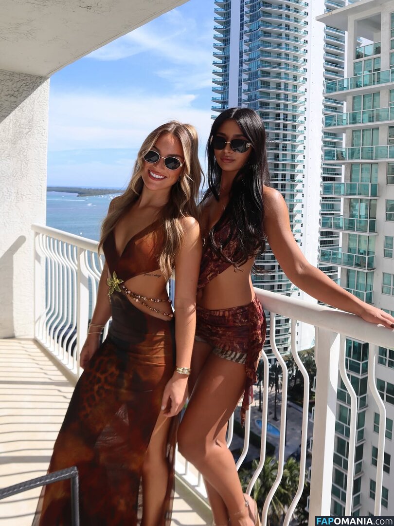 avaasanto / lifes.a.party.sorry.mom Nude OnlyFans  Leaked Photo #19